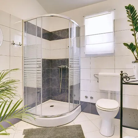 Villa Superb Modern With Pool Krnica