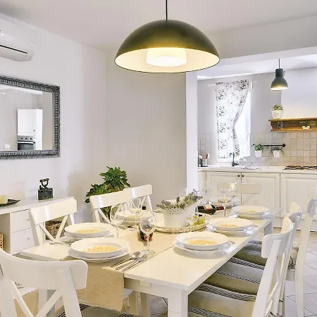 Superb Modern With Pool * Krnica